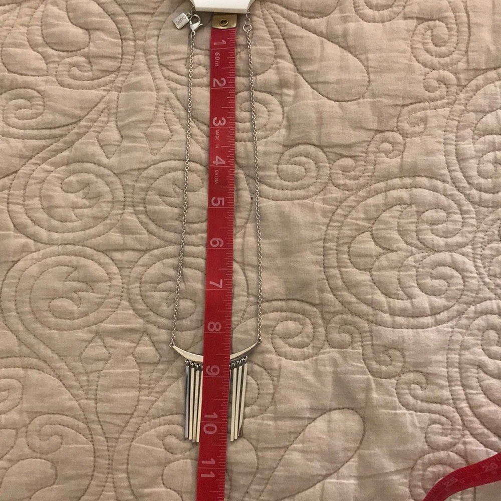 New statement necklace - Picture 3 of 3